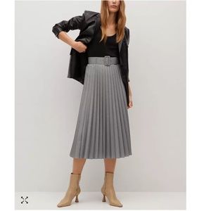 Mango Houndstooth Pleated Midi Skirt NWT